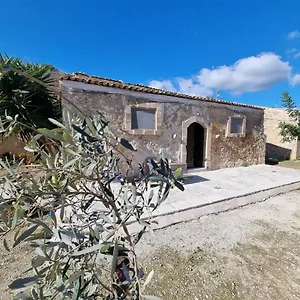 Il Casale Suite&rooms Affittacamere Burgio (Siracusa)